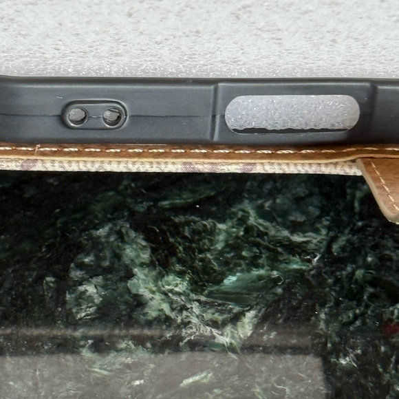 Gucci knockoff iP16 Pro Monogram Phone Case - Picture 4 of 13